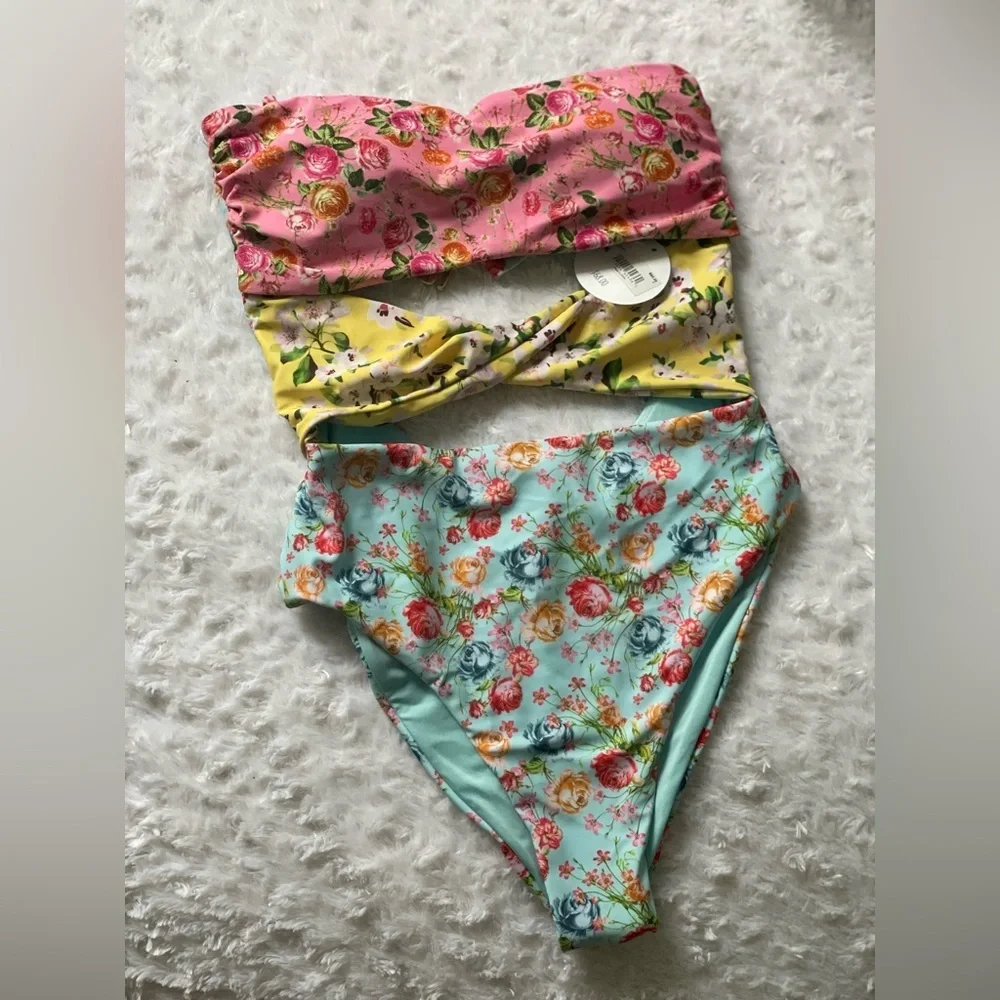 Altar'd State Floral One Piece Swimsuit - strap missing